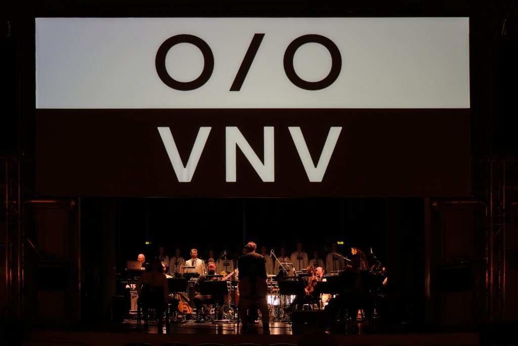 OVER AND OVER VORBEI NICHT VORBEI